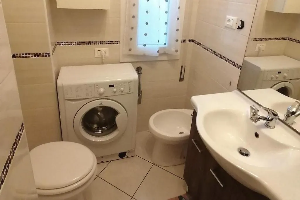 Lido Scacchi Sea View Apartment - Beach Included Lido di Scacchi