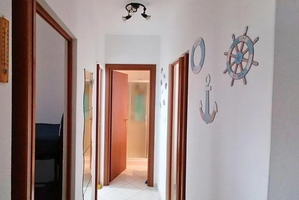 Lido Scacchi Sea View Apartment - Beach Included Lido di Scacchi